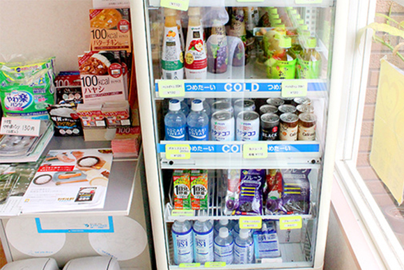 絹の里薬局　OTC（飲料水等）